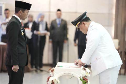 Lantik Kepala Bakuda Jadi Pj. Bupati Bangka, Pj. Gubernur  Harapkan Sinergi Semua Lini