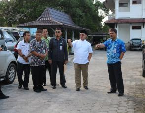 KUNJUNGAN GUBERNUR LIHAT KESIAPAN LELANG ASSET